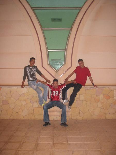 Moi.....et.....nafi3.....et.....morad